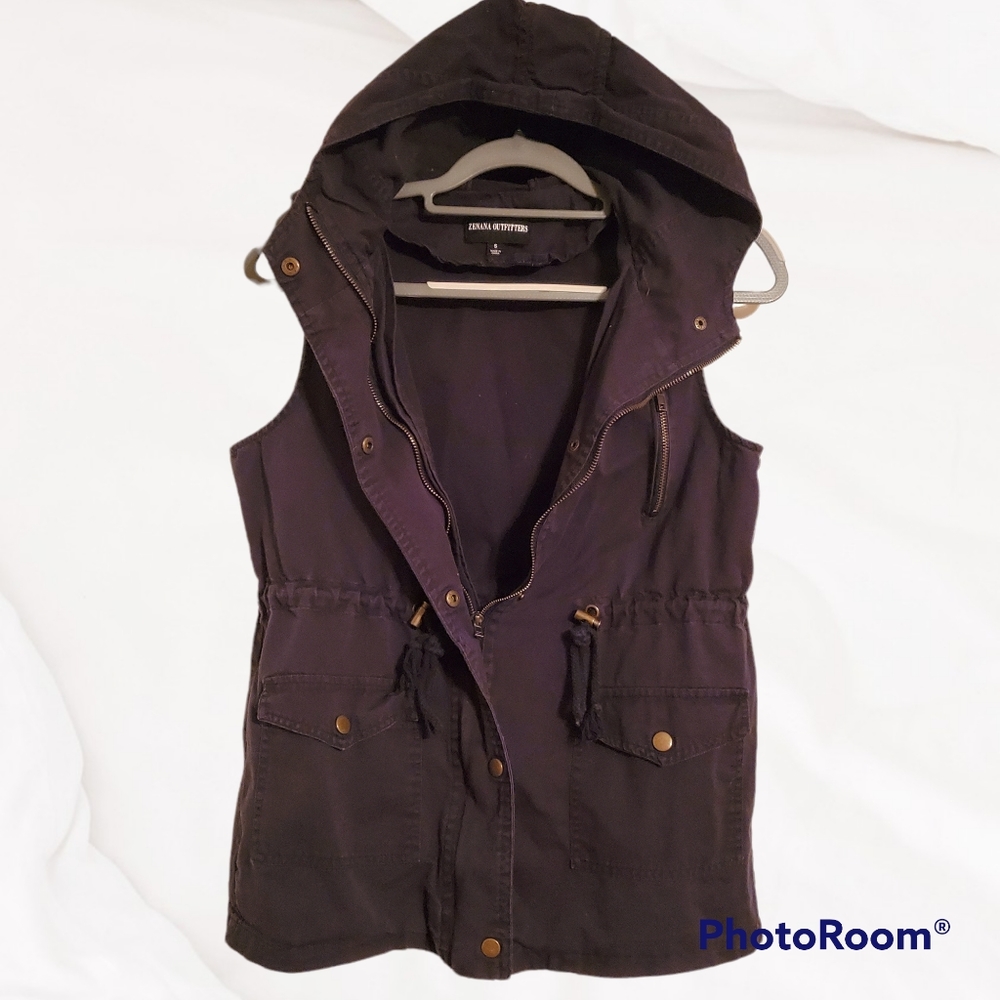 Zenana Outfitters Women's Small Cotton Sleeveless Hooded Utility Jacket